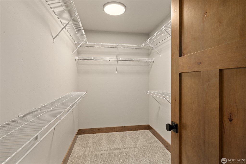 Walk-in closet